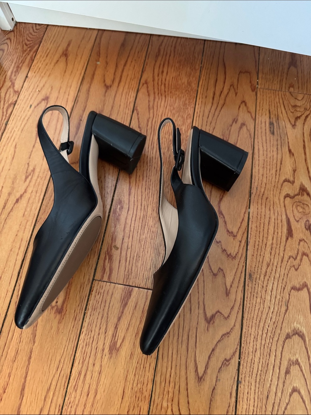 Naturalizer Pointed Slingback with small block heel - Women's Elegant Slip-On - Picture 3 of 6